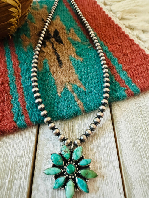 ** Christmas Collection ** Handmade Sterling Silver & Emerald Valley Beaded Necklace Signed Nizhoni