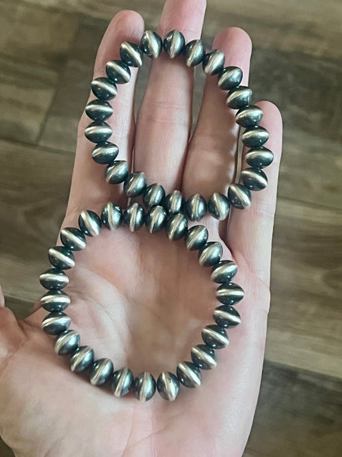 Vinita Cowboy Handcrafted Sterling Silver Stretch 10mm Saucer Bead Bracelets