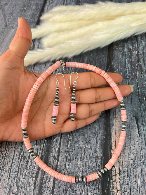 Handmade Sterling Silver Queen Pink Conch Collection: Beaded Necklace and Earrings Set Signed Nizhoni (1)