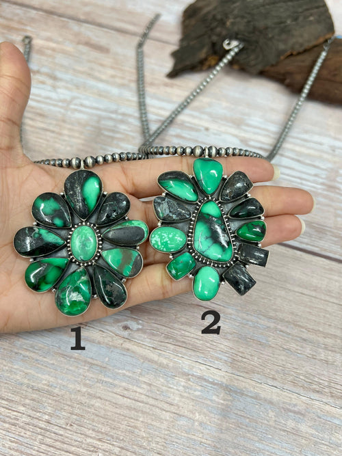 Handmade Sterling Silver Emerald Rose Beaded Necklace with Signed Nizhoni