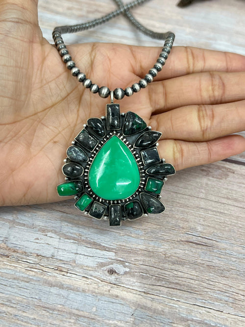 Handmade Sterling Silver Emerald Rose Beaded Necklace with Signed Nizhoni