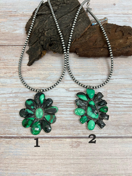 Handmade Sterling Silver Emerald Rose Beaded Necklace with Signed Nizhoni