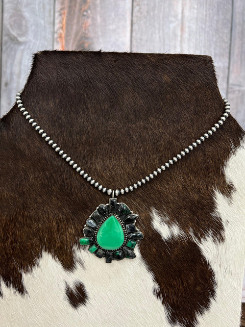 Handmade Sterling Silver Emerald Rose Beaded Necklace with Signed Nizhoni