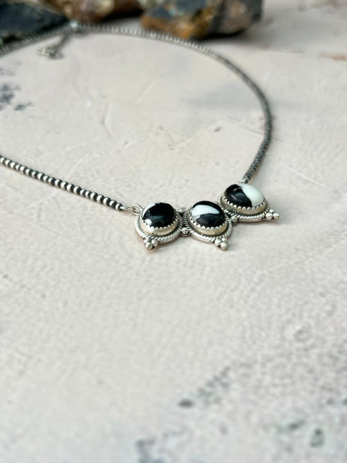 Handmade Sterling Silver White Buffalo Beaded Necklace "Signed Nizhoni"