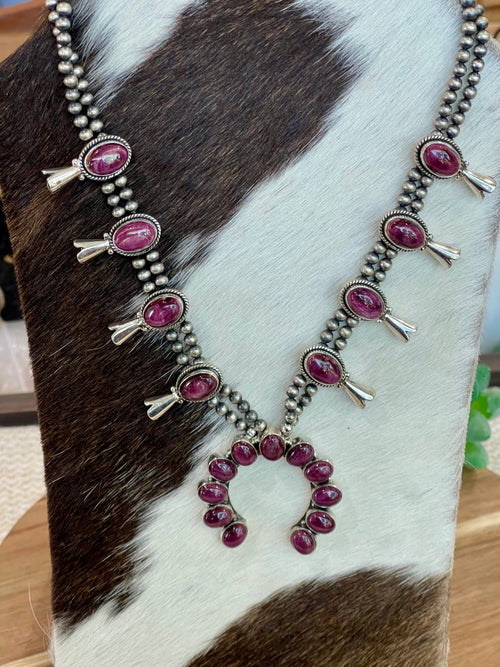 Handmade Sterling Silver, Purple Spiny Naja Necklace Signed Nizhoni
