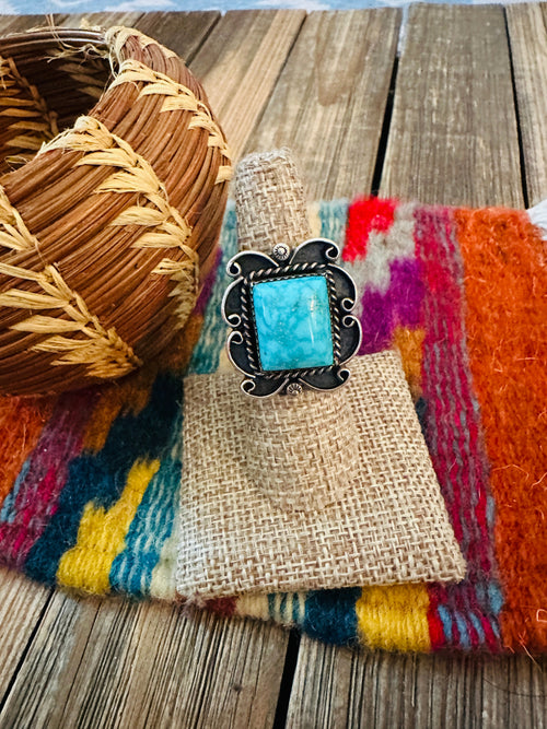 Old Pawn Handcrafted Turquoise & Sterling Silver Ring Size 7