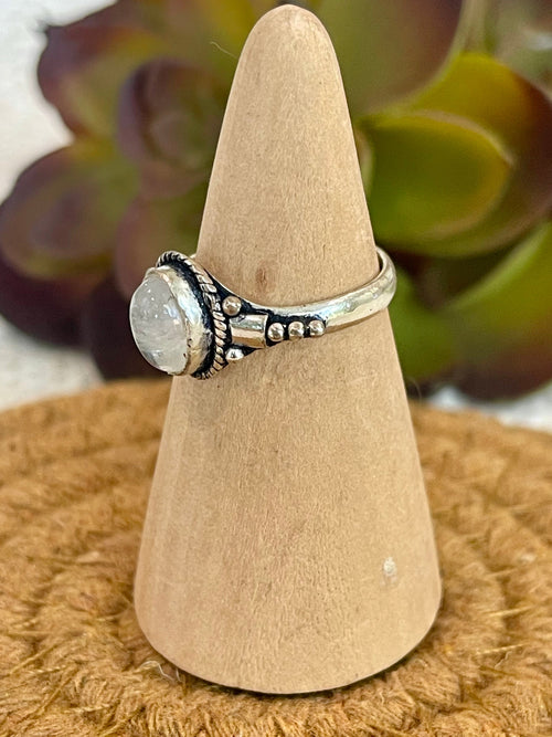 Old Pawn Vintage Sterling Silver & Moonstone Sz 6.75 Ring