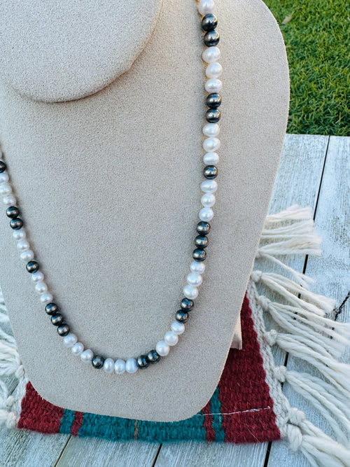Sterling Silver Pearl & Freshwater Pearl 18” Beaded Necklace