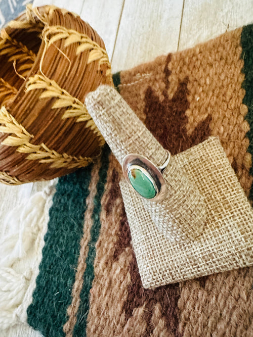 Old Pawn Navajo Sterling Silver & Turquoise Ring Size 7.75