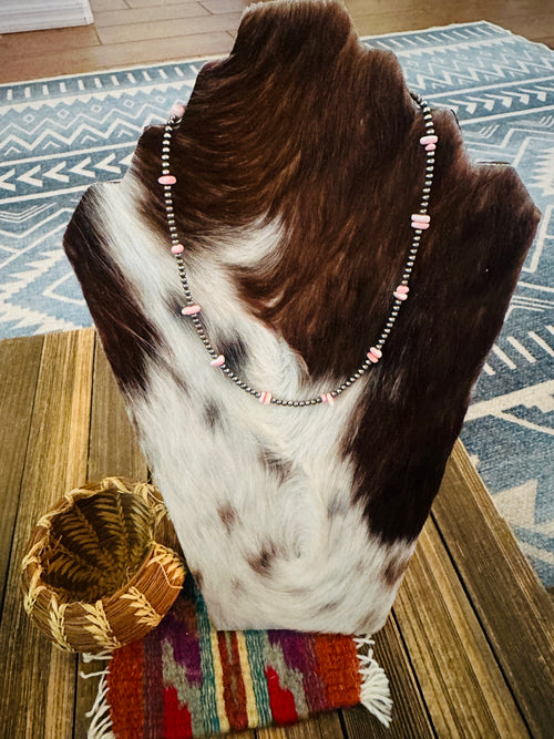 Handcrafted Queen Pink Conch & Sterling Silver 18” Beaded Necklace