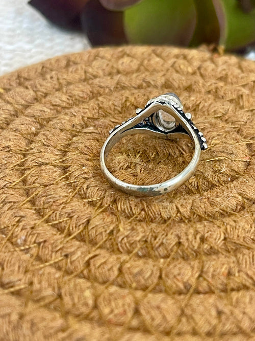 Old Pawn Vintage Sterling Silver & Moonstone Sz 6.75 Ring