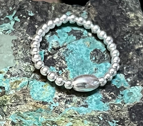 Beaded Stretch Ring With Center Ellipse