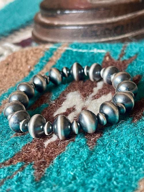 Vinita Cowboy Handmade 6mm-8mm Sterling Silver Beaded Stretch Bracelet