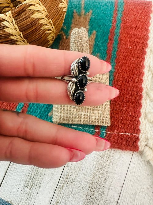 Old Pawn Navajo Sterling Silver & Onyx Ring