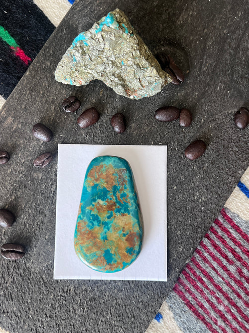 Hunky Pilot Mountain Turquoise Cabochon, PM001