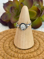 Old Pawn Vintage Sterling Silver & Moonstone Sz 6.75 Ring