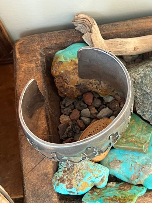 Handcrafted Vintage Sterling Silver Hopi Petroglyph Cuff