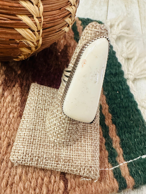 Old Pawn Handcrafted White Buffalo & Sterling Silver Inlay Ring Size 6.75