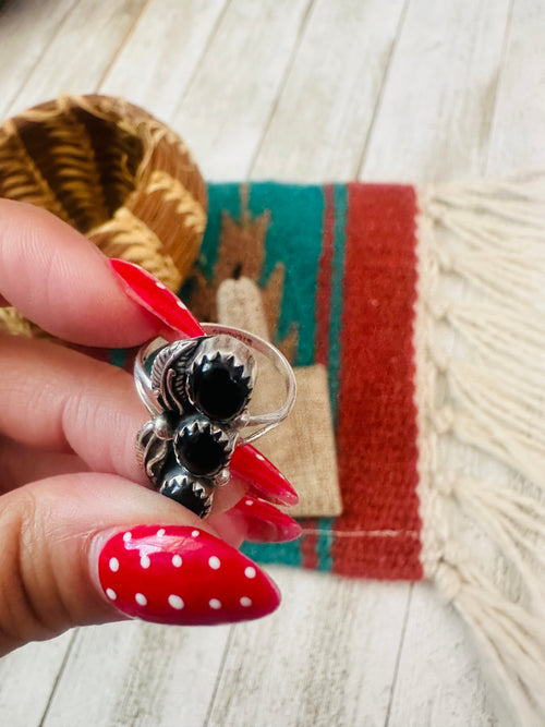 Old Pawn Navajo Sterling Silver & Onyx Ring