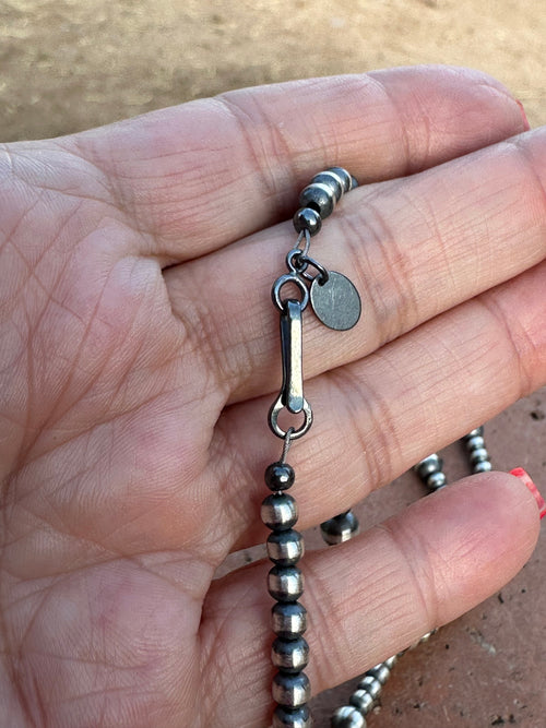 Handcrafted Made 4-8mm Sterling Silver Pearl Beaded Bow Tie Necklace 16 inches long