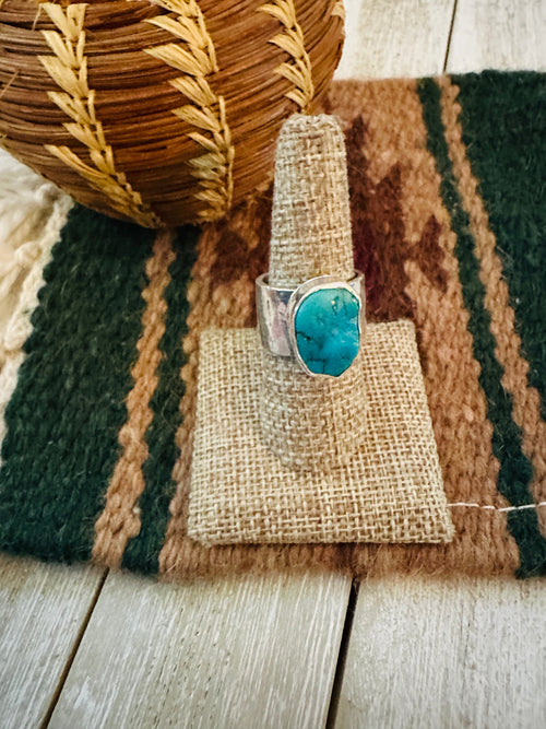 Old Pawn Handcrafted Turquoise & Sterling Silver Ring Size 8.5