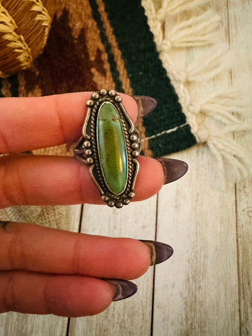 Old Pawn Handcrafted Turquoise & Sterling Silver Ring Size 7.75