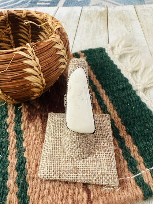 Old Pawn Handcrafted White Buffalo & Sterling Silver Inlay Ring Size 6.75