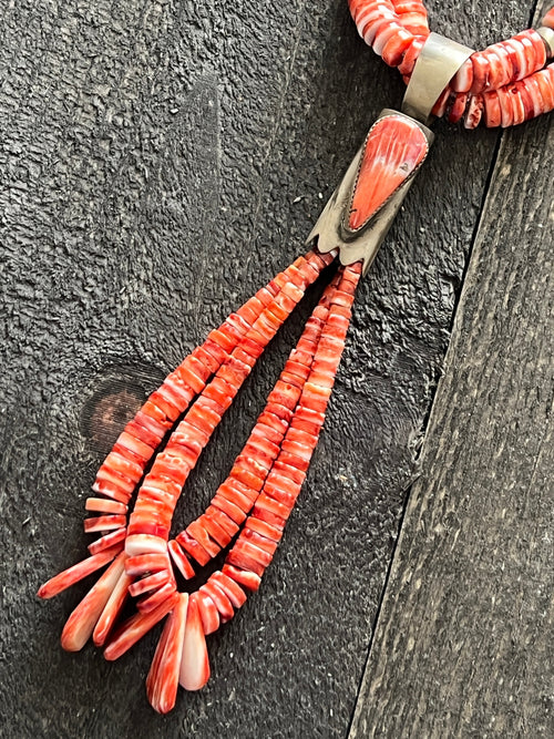 Santo Domingo (Kewa) Sterling Silver and Red Spiny Oyster Shell Jacla Bead Necklace by Daniel Coriz