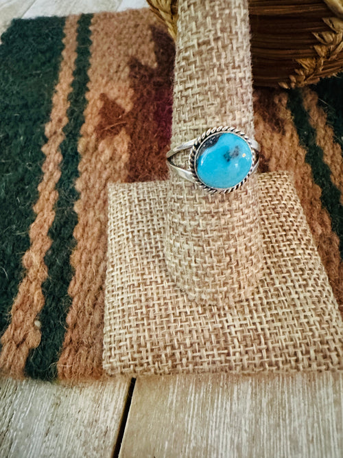 Old Pawn Handcrafted Turquoise & Sterling Silver Ring Size 8
