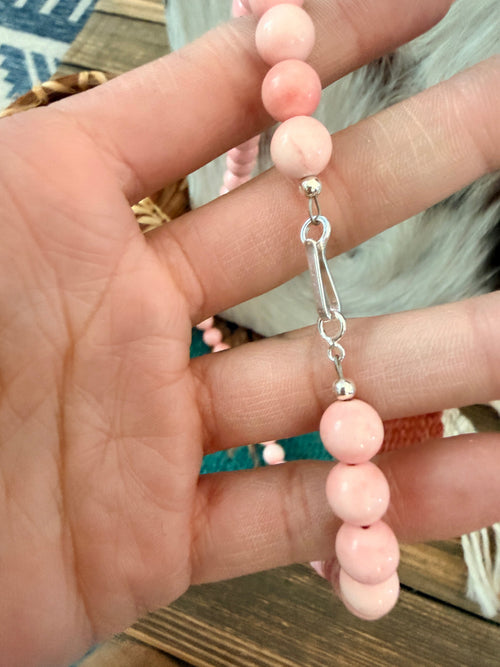 Handcrafted 8mm Queen Pink Conch 18” Beaded Necklace