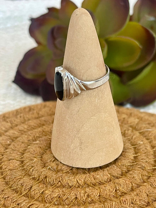 Old Pawn Vintage Sterling Silver & Onyx Sz 6.5 Ring