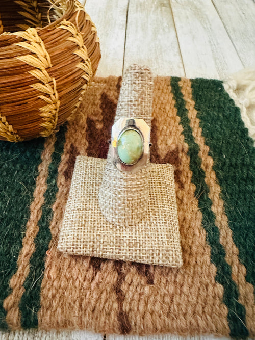 Old Pawn Navajo Sterling Silver & Turquoise Ring Size 7.75
