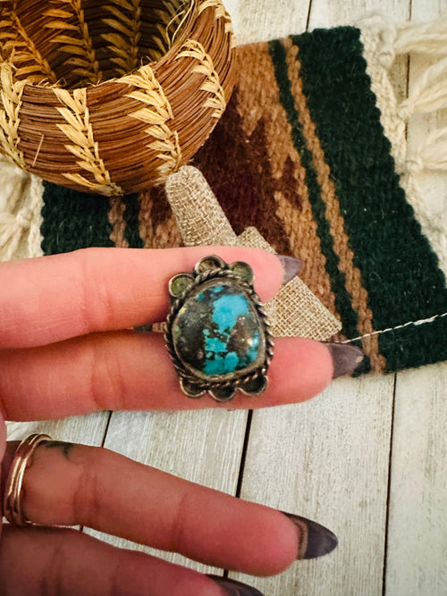 Old Pawn Handcrafted Turquoise & Sterling Silver Ring Size 4.75