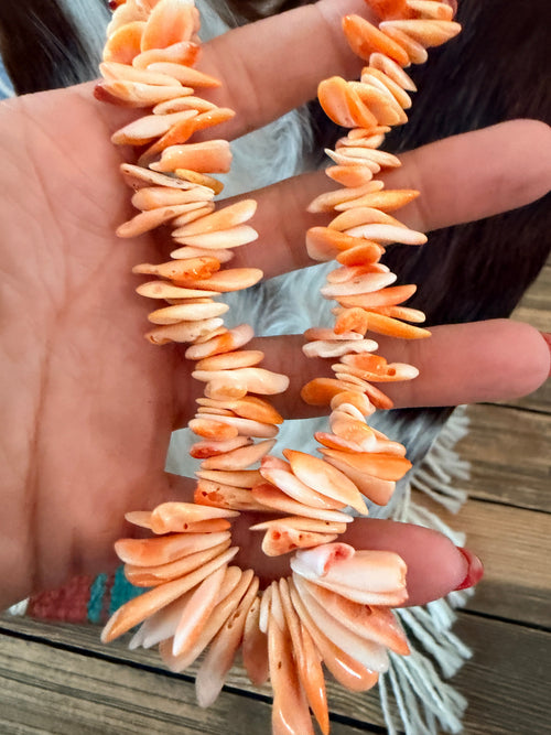 Old Pawn Handcrafted Spiny Oyster Beaded 22” Necklace