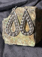 Vintage Teardrop Outline w/ Beads Earrings