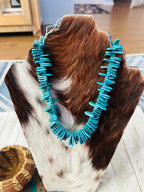 Old Pawn Handcrafted Turquoise Beaded Necklace
