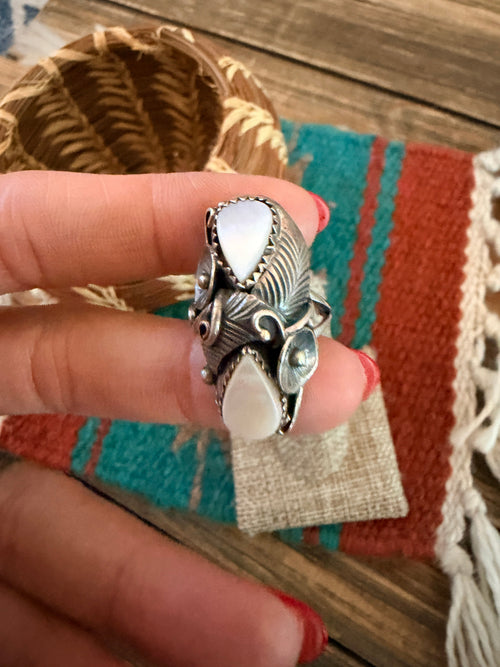 Old Pawn Handcrafted Mother of Pearl & Sterling Silver Ring Size 6