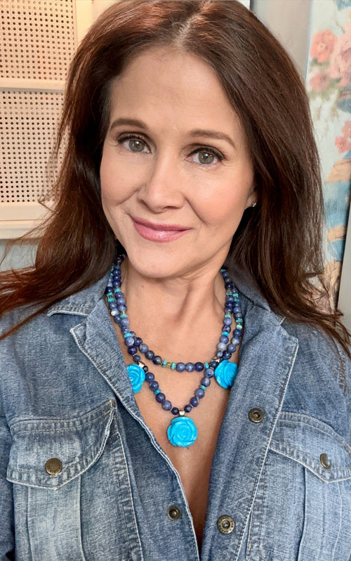 Turquoise, Sodalite 3 Roses Beaded Necklace