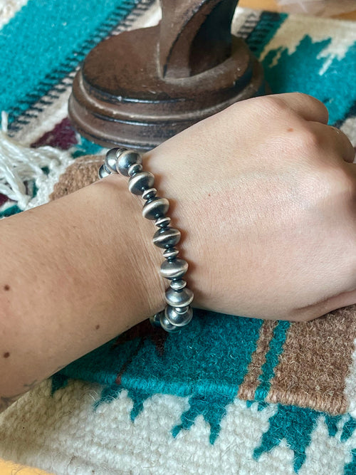 Vinita Cowboy Handmade 6mm-8mm Sterling Silver Beaded Stretch Bracelet