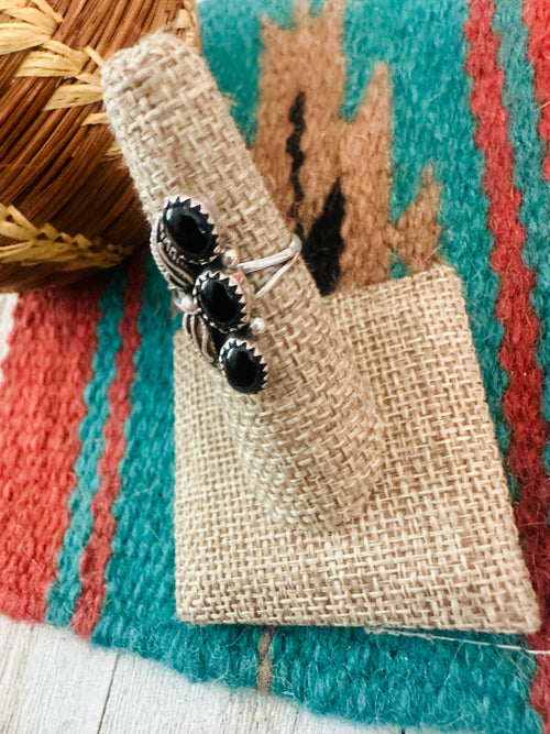 Old Pawn Navajo Sterling Silver & Onyx Ring