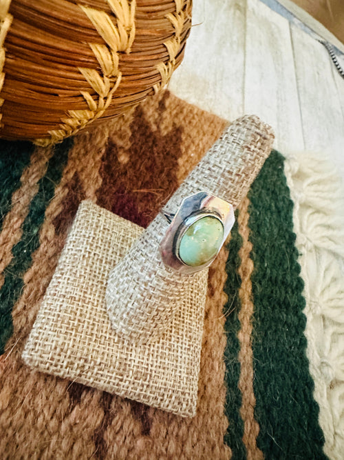 Old Pawn Navajo Sterling Silver & Turquoise Ring Size 7.75