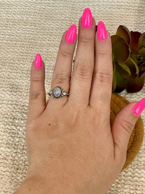 Old Pawn Vintage Sterling Silver & Moonstone Sz 6.75 Ring