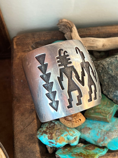Handcrafted Vintage Sterling Silver Hopi Petroglyph Cuff
