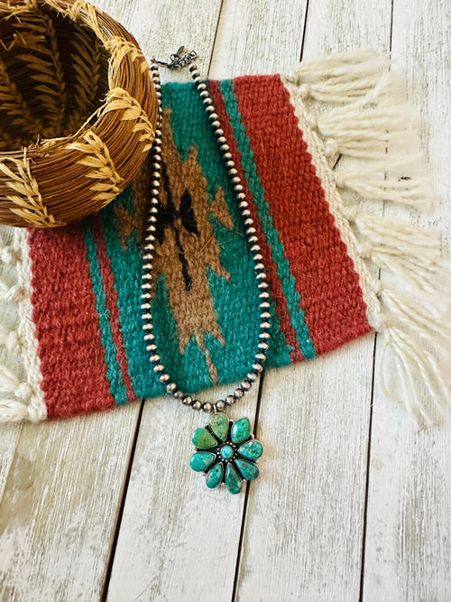 ** Christmas Collection ** Handmade Sterling Silver & Emerald Valley Beaded Necklace Signed Nizhoni