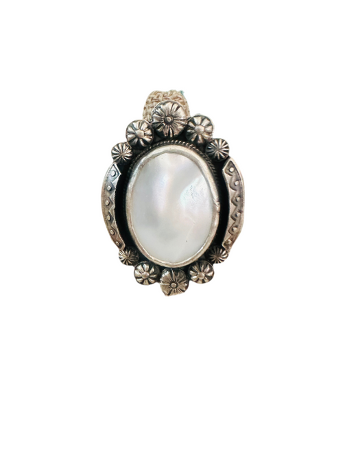 Old Pawn Navajo Sterling Silver & Mother of Pearl Adjustable Ring
