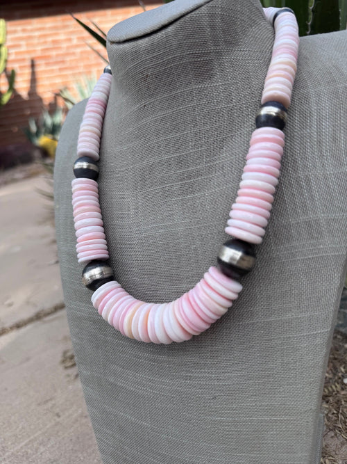 Handcrafted Queen Pink Conch & Sterling Silver Pearl 12-18mm Beaded Necklace 20"