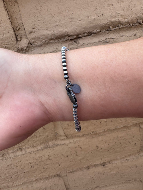 Handcrafted White Buffalo & Sterling Silver Pearl 3-6mm Beaded Bracelet 7.5"