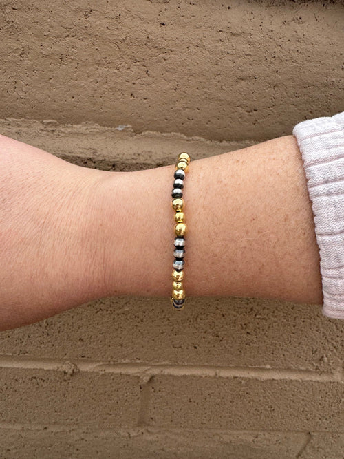 Handcrafted Sterling Silver Gold Bead 4-5mm Beaded Stretch Bracelet