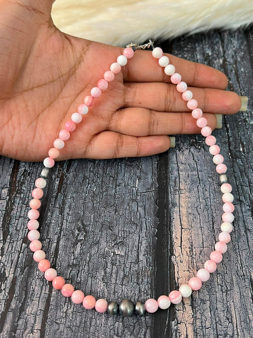 Handmade Sterling Silver Queen Pink Conch Collection: Beaded Necklace Signed Nizhoni