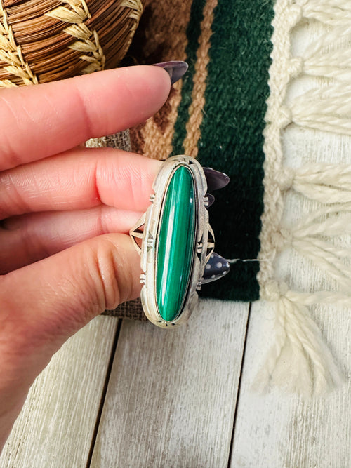 Old Pawn Handcrafted Malachite & Sterling Silver Ring Size 8
